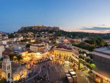 Recorrido por los bares de las azoteas de Atenas: vistas de la Acrópolis y diversión nocturna.