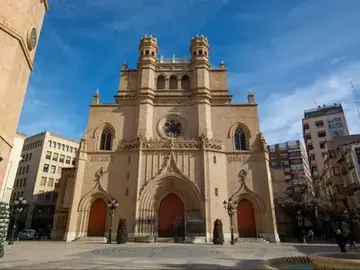Descubre Castellón. Historia, arquitectura, arte y sus increíbles secretos.
