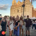 Rundgang mit Carlos: Kultur, Essen und Menschen
