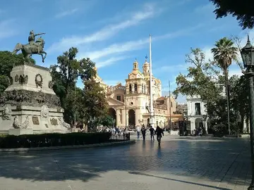 Cultural and Historical Tour of Córdoba Capital
