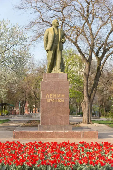 Tiraspol & Bender Fortress with a Local Guide: History, Soviet Heritage, and Local Flavors