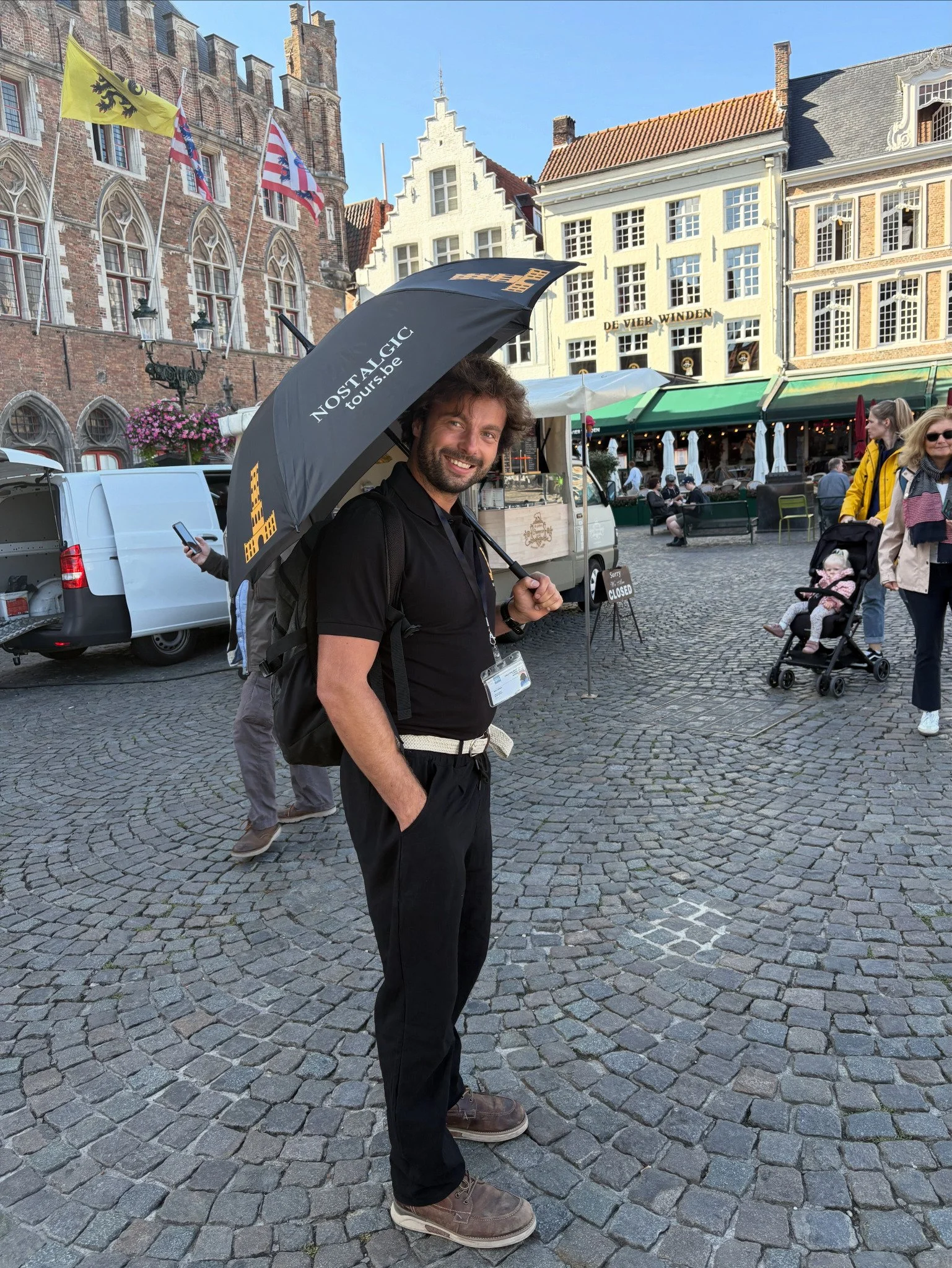 Small-Group Walk: Bruges’ by a local With free Praline and -3 euro boattour