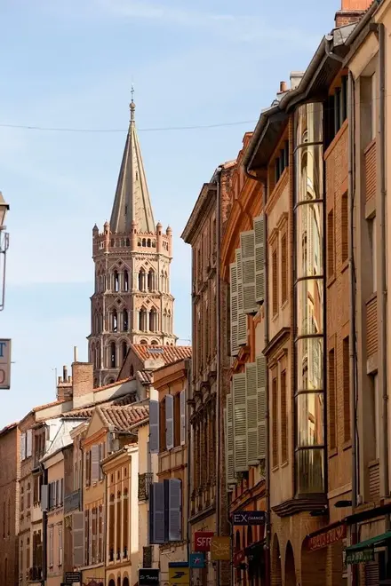 Hidden Toulouse: Stories, Legends & Occitan Life (2-hour walking tour)