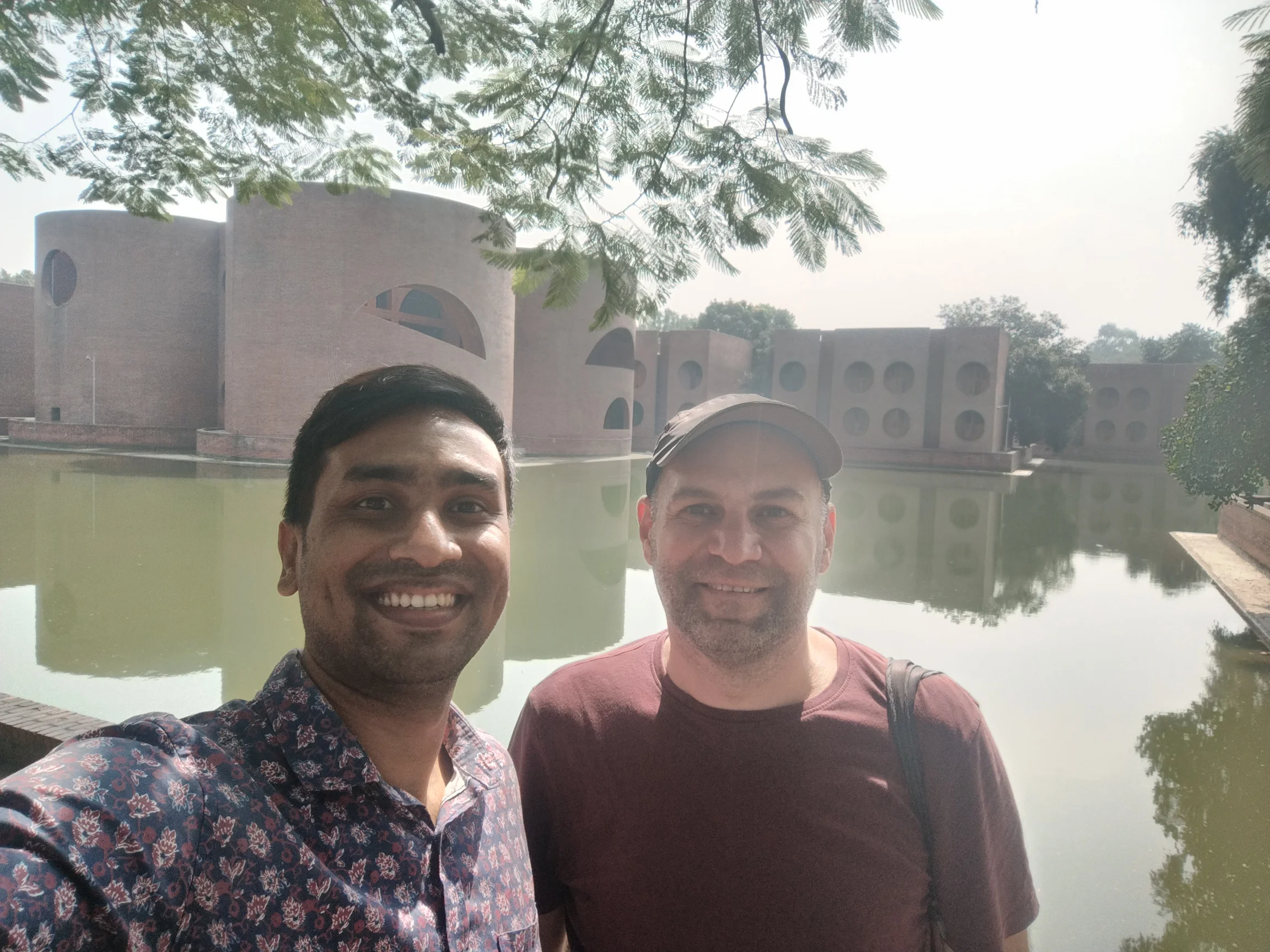 Experimenta las Luces de Dhaka como un Local