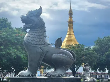 Free Yangon Walking Tour: History, Culture & Local Life