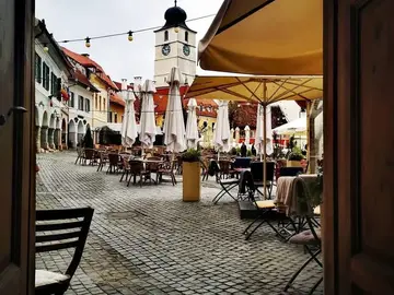 Tour a piedi - consigli locali - gastronomia, vini, luoghi incantevoli e un tocco di storia