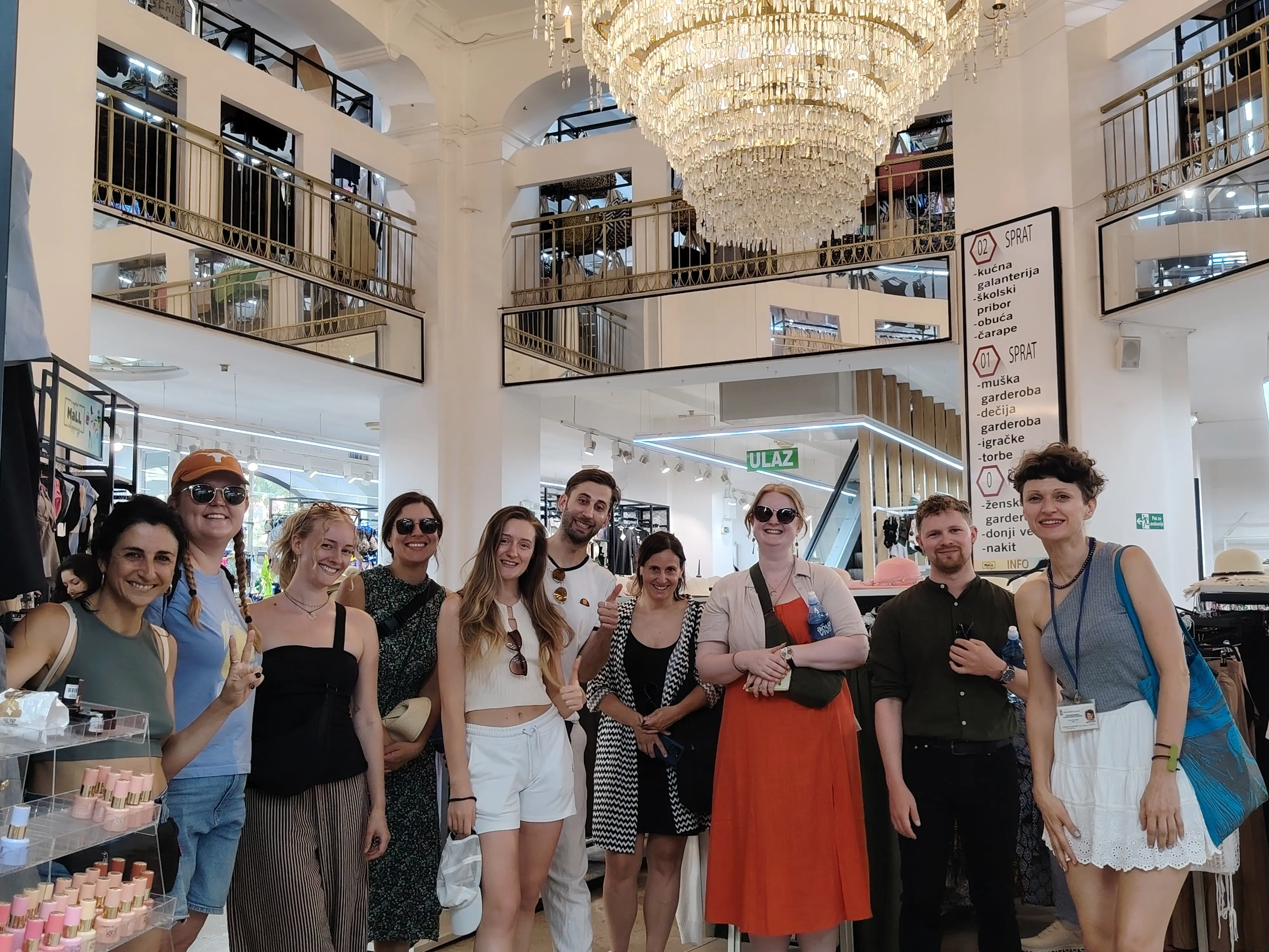 "Mura che ricordano": storia, architettura e politica – Free walking tour