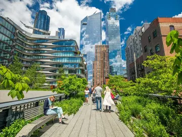 Free tour of the High Line, Hudson Yards and Chelsea Market