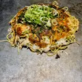 Tour gastronomico a piedi di Okonomiyaki a Hiroshima con uno specialista gastronomico certificato