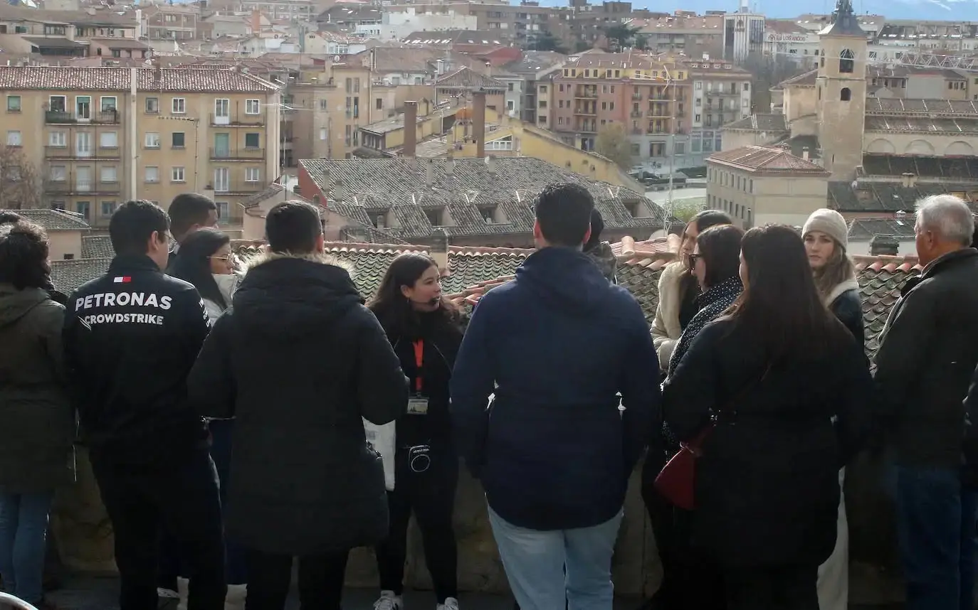Free walking tour "Vivi Segovia" 