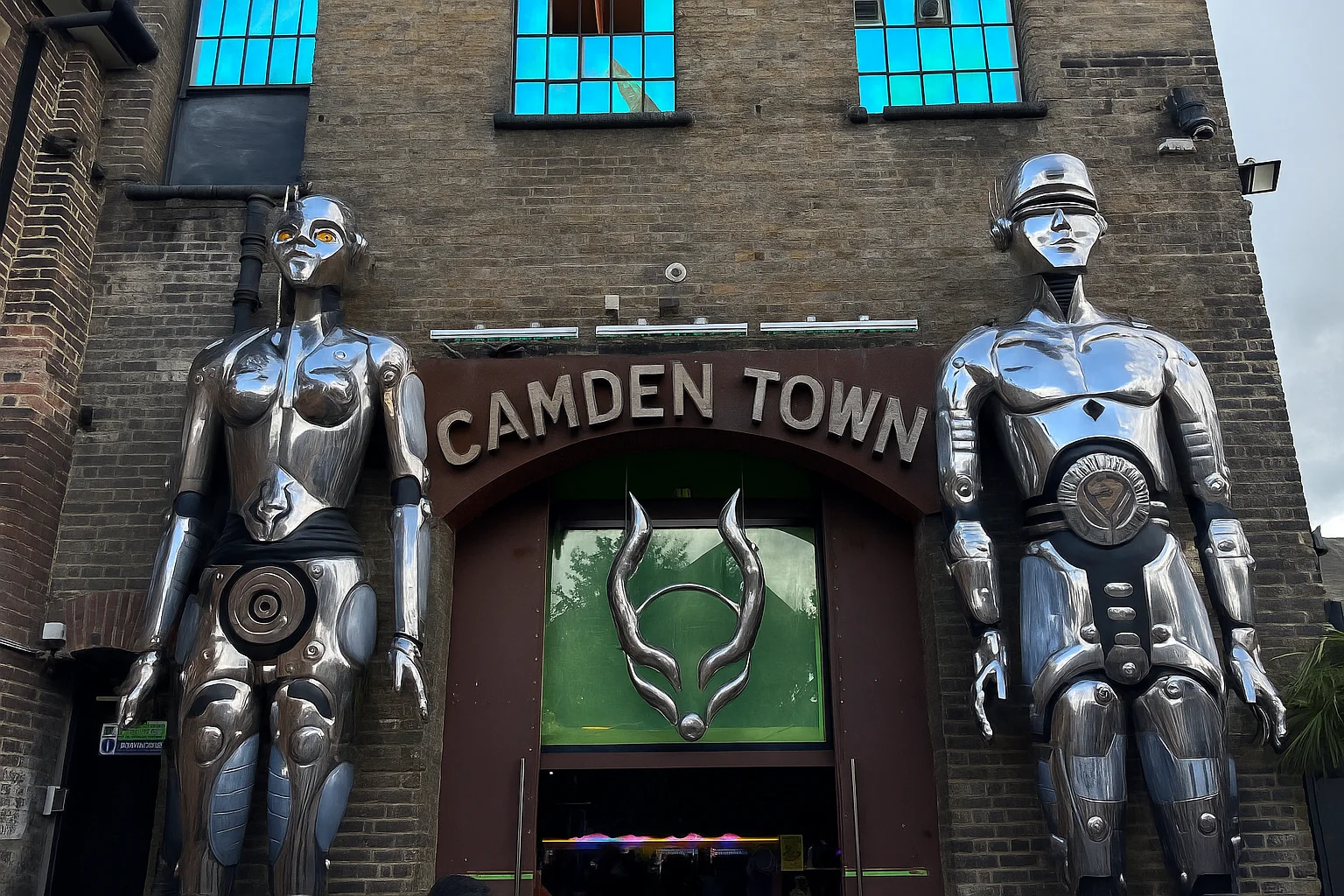 Camden Town e Primrose Hill: tra strade, mercati e scuderie 