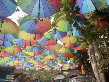 Balat and Fener, a walking tour in Spanish through Istanbul's bohemian neighborhood.