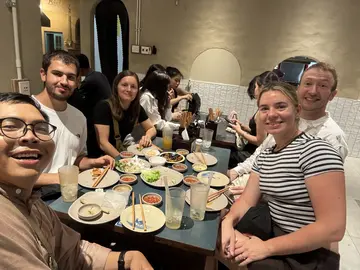 Gusto Autentico: Tour Gastronomico di Hue in PICCOLO GRUPPO con gente del posto