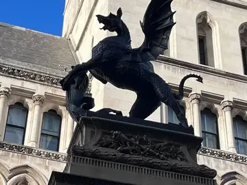 Kostenlose Tour über Mystik, Drachen und Ritter