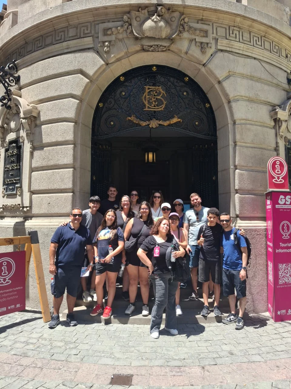 Santiago Secreto: Historia,  Misterios y vida Actual 