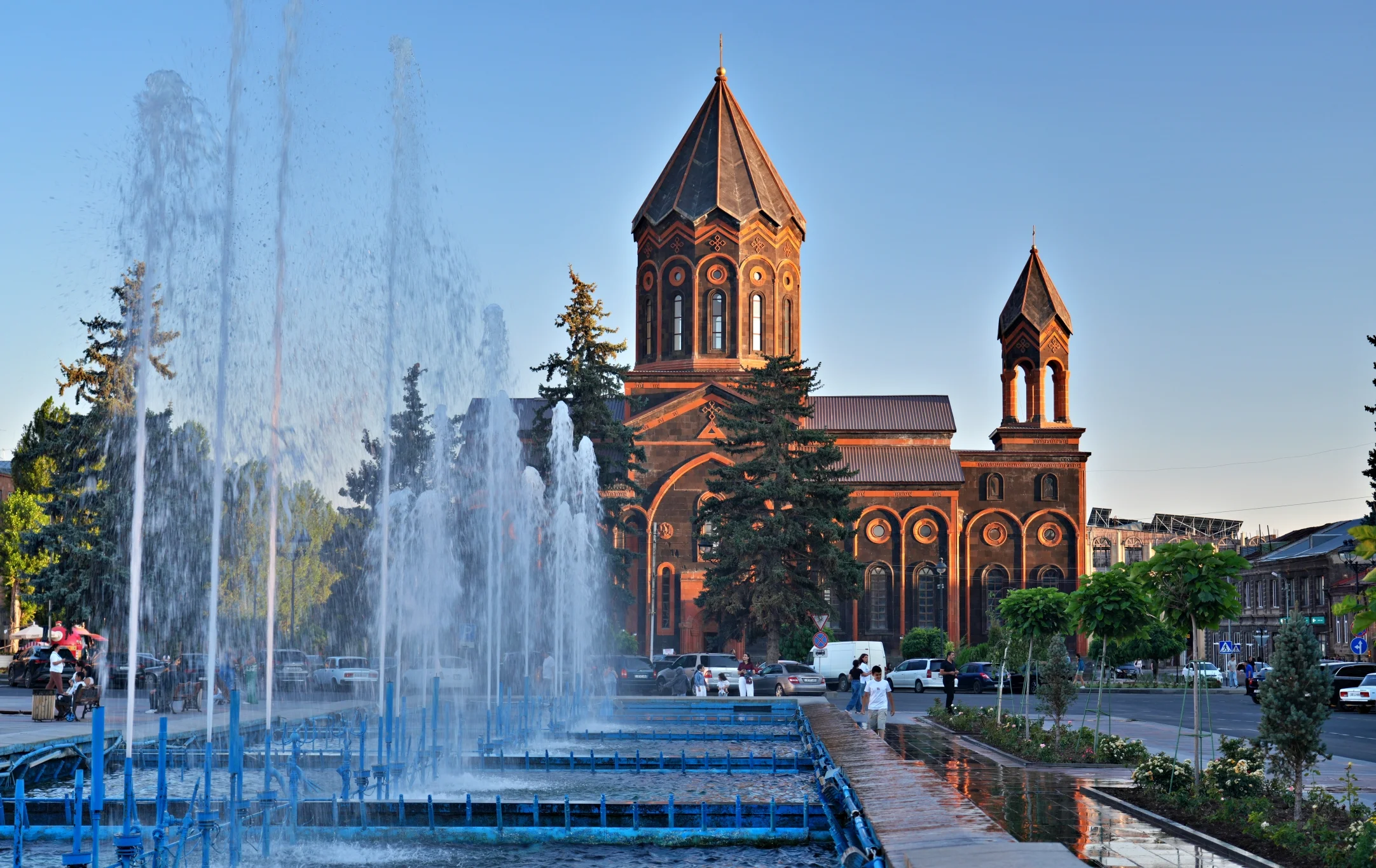 Gyumri Walking Tour: History, Architecture & Local Life