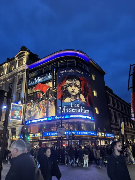 Soho e Covent Garden ⭐ Dal Quartiere a Luci Rosse al West End🎭