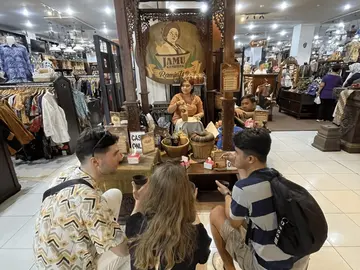 Tour a piedi della storia vivente di Yogyakarta