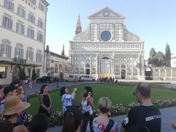 Kostenloser Spaziergang am frühen Morgen in Florenz