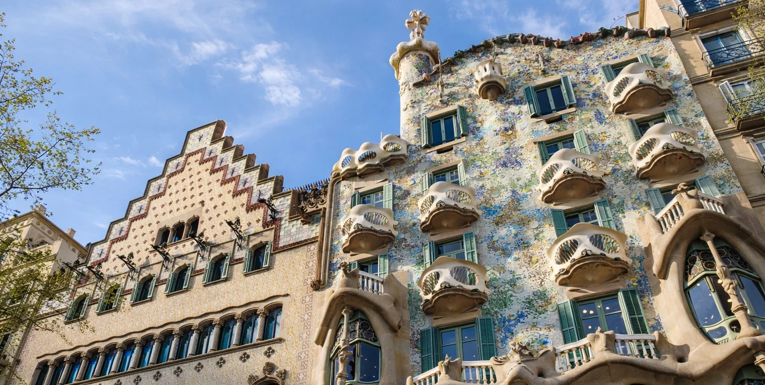 Free Tour de Gaudí y el Modernismo con Sagrada Familia 