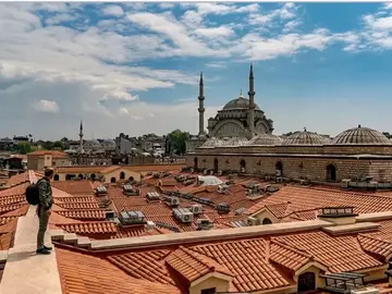 Perdido en el GRAN Bazar, Encontrado en Süleymaniye Puesta de Sol (Degustación de Té en la Azotea con Vista al Bósforo)
