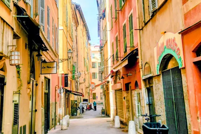 Secret Nice: Curious Stories, Legends & Local Life — Walk Through the Old Town to the Sea