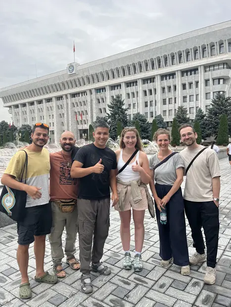 Bishkek Free Tour: Descubre el Kirguistán Moderno