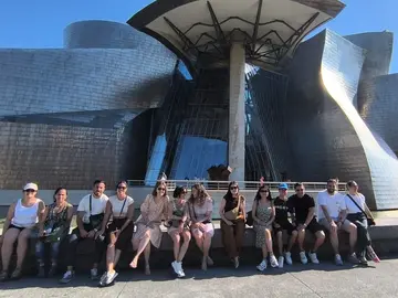 🥇 EL FREE TOUR MÁS COMPLETO DE BILBAO ✅  | Cuore Tours