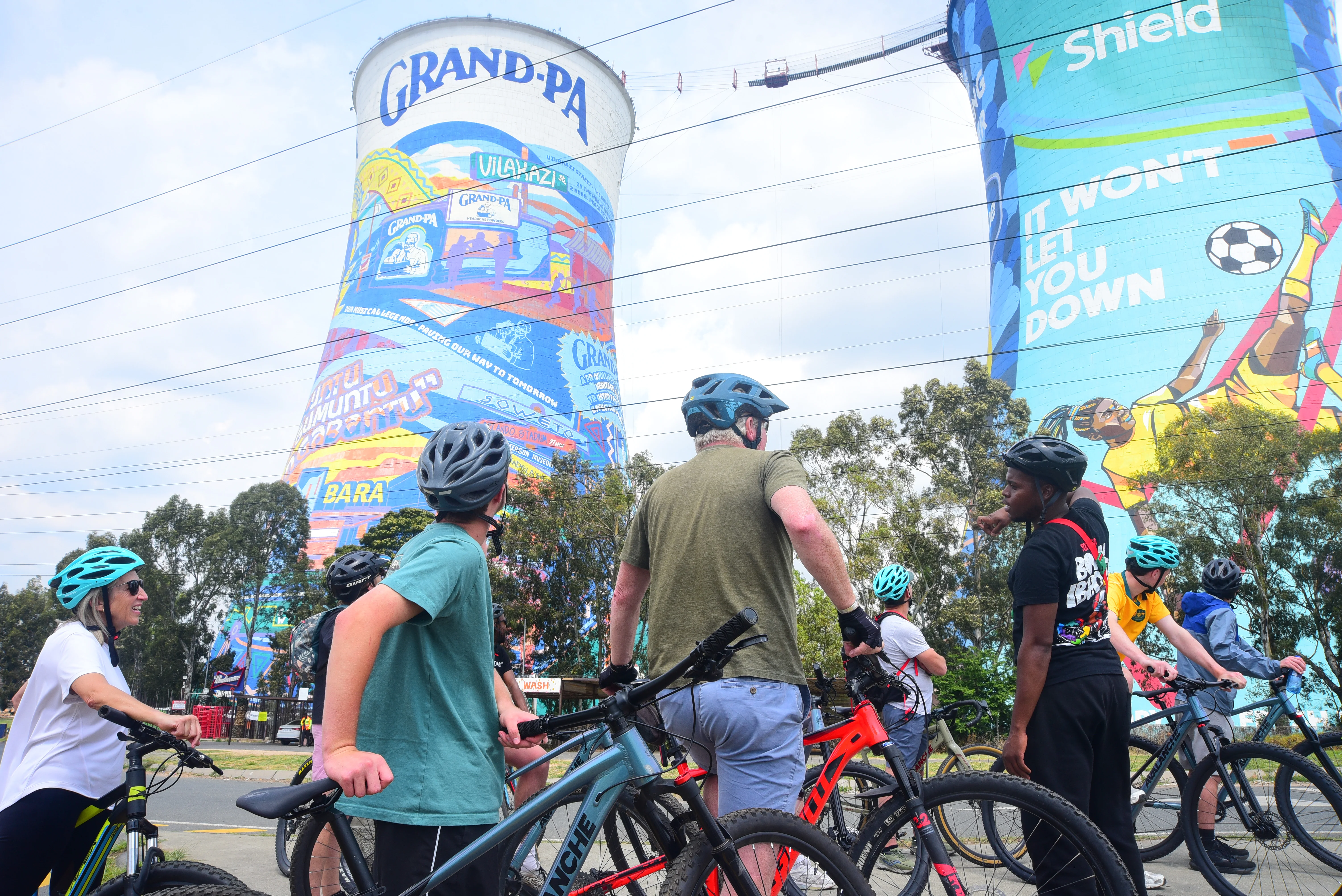 Soweto Bicycle Tour: Food and beer experience
