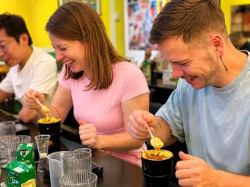 ☕ Taller de Café Vietnamita en un Hogar Local - Prepara y Prueba 5 Bebidas Icónicas