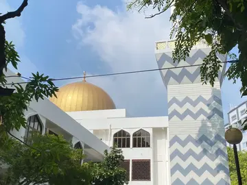 Beyond the Beaches: Discover the Real Malé City on Foot