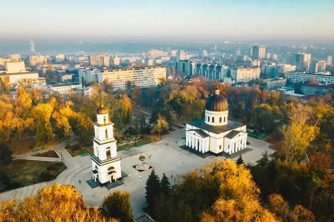 Chisinau City Center Walking Tour