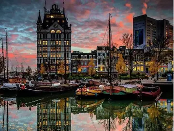 Enamórese de la experiencia de caminar por Róterdam