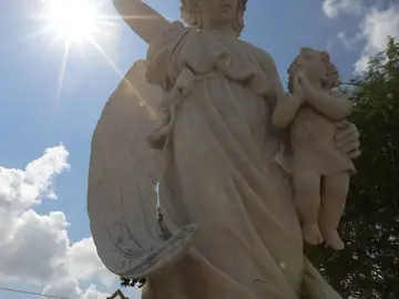 Allgemeiner Friedhof von Mérida: zwischen Engeln, Mausoleen und Xibalbá