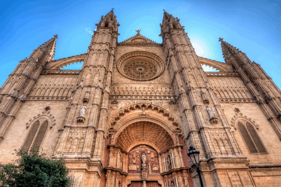 Free Tour Cathedral of Saint Mary
