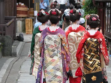 Kyoto Gion: Recorrido a pie guiado de 2 horas sobre la cultura e historia de las geishas