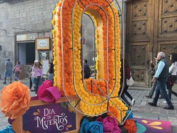 Santiago de Querétaro en la Mira: Free Tour Fotográfico y Arqueológico guiado por una experta