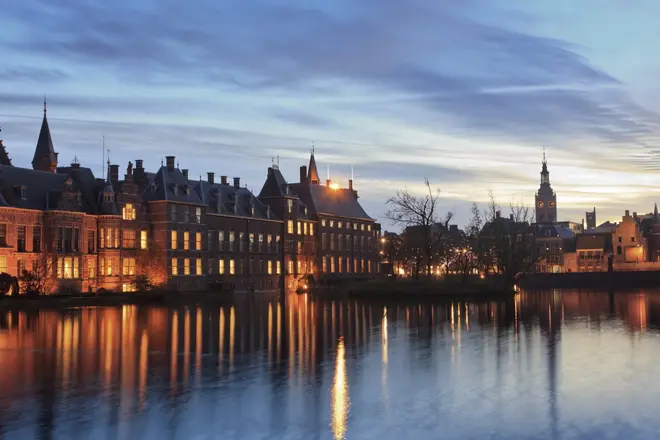 Walking tour through The Hague! What has The Hague to Offer? Let's explore! 
