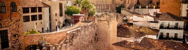 Cáceres‎