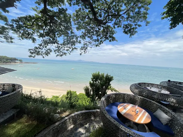 Pattaya, Thailand: Wanderung auf den Gipfeln der High Hills. Versteckter, atemberaubender Aussichtspunkt