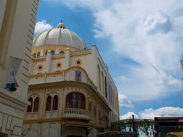 Legendary walking Day and Nigthlife tour in the hearth of San Salvador´s historical center