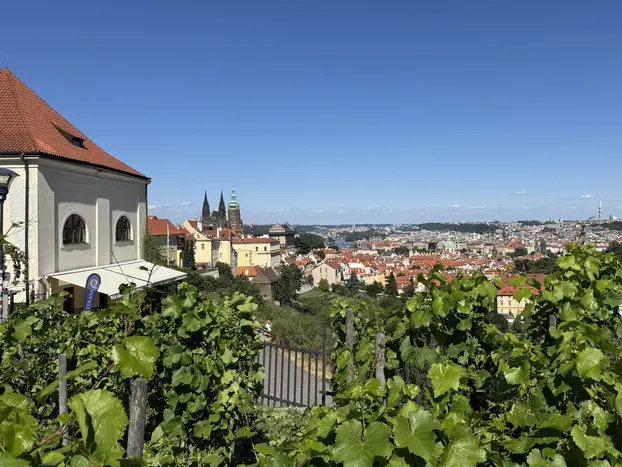 Prag entspannt entdecken – die schönsten Seiten der Stadt ohne Touristenmassen
