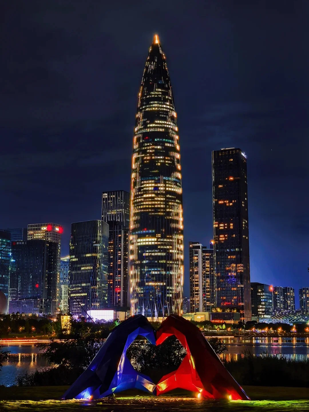 Viaje Tecnológico a Shenzhen: Entrega de Drones y Ciudad Oculta en 3.5 Horas