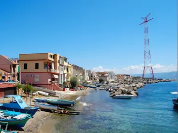 Visita guidata gratuita nell'incantevole quartiere di Torre Faro, Messina