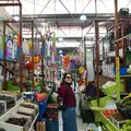 ¡Fuera de la burbuja! ¡Tour de Comida Callejera y Mercado!