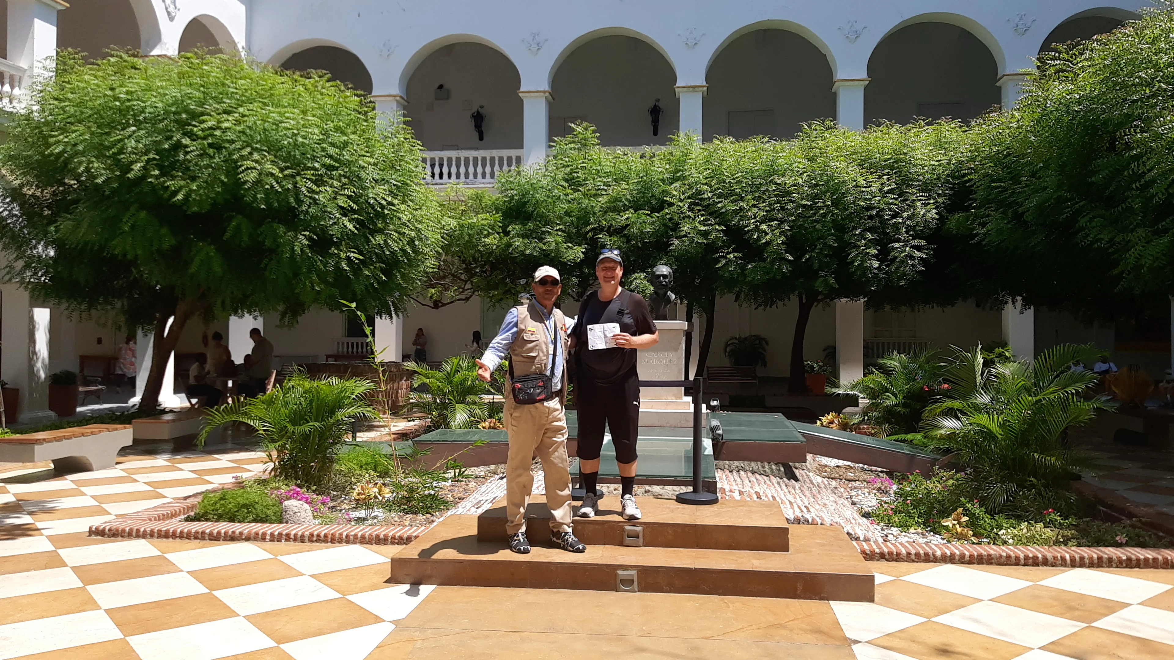 Tour Gratuito "Cartagena de Indias: Un Gioiello Sotto la Colonia".