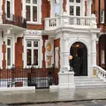 The real Chelsea tour: Iconic sights and hidden gems 