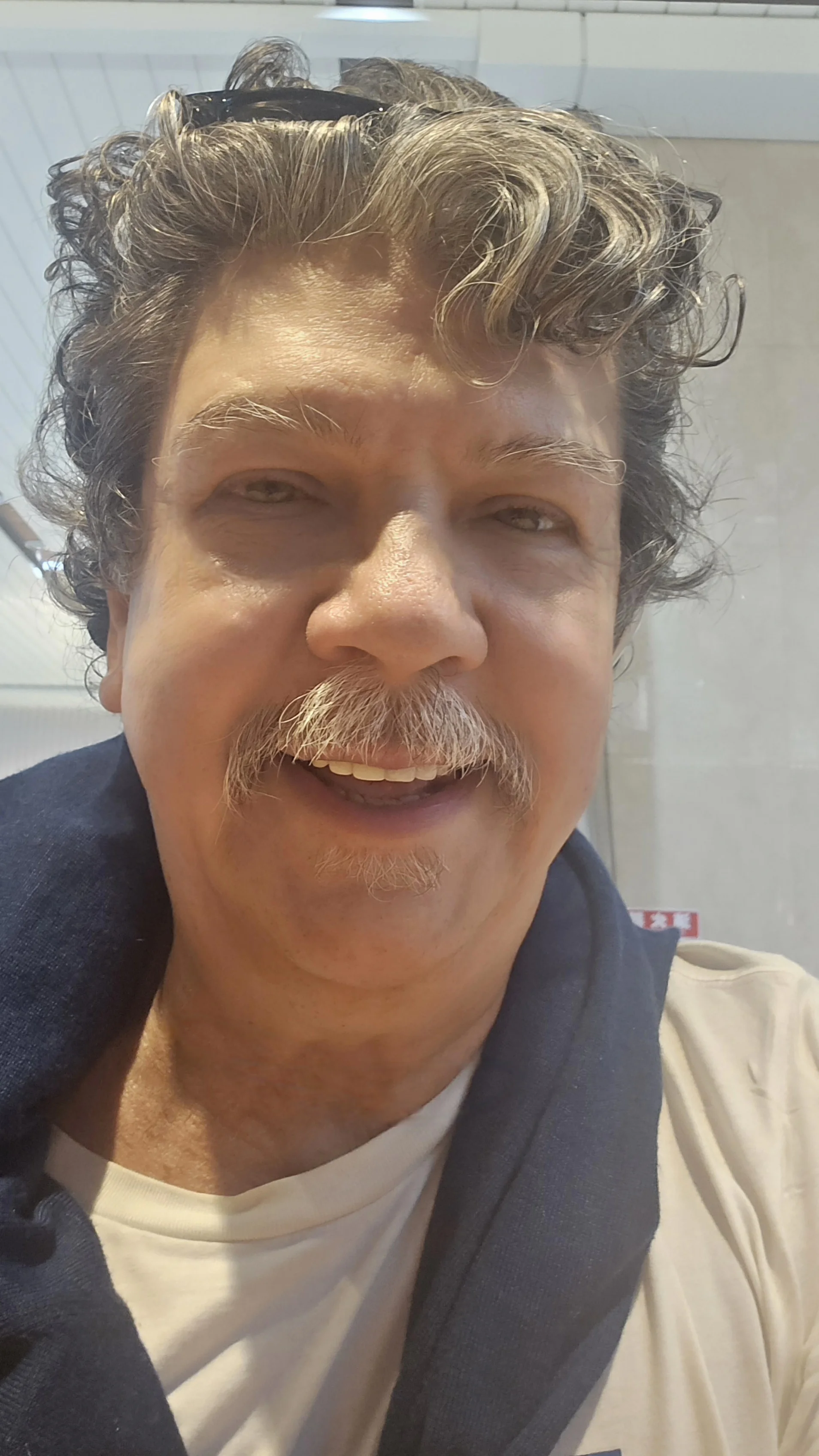 Mr.b
