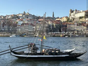 Free walking tour through the old town of Porto in German
