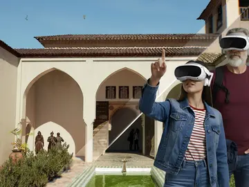FREE Walking Tour ALCAZABA MALAGA + 3 VR EXPERIENCES!